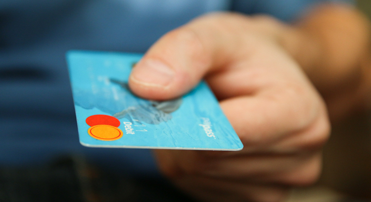 12 MEJORES CONSEJOS PARA AHORRAR DINERO CON TU TARJETA DE CRÉDITO 12 MEJORES CONSEJOS PARA AHORRAR DINERO CON TU TARJETA DE CRÉDITO